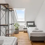 5br 10 Beds, Tv&kitchen Apartment Bad Friedrichshall