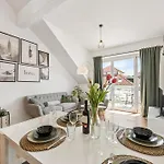 5br 10 Beds, Tv&kitchen *