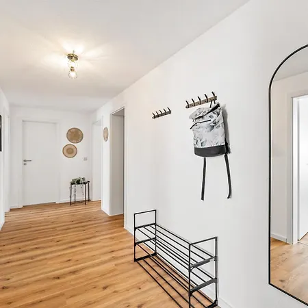 Apartment 5br 10 Beds, Tv & Kitchen Bad Friedrichshall