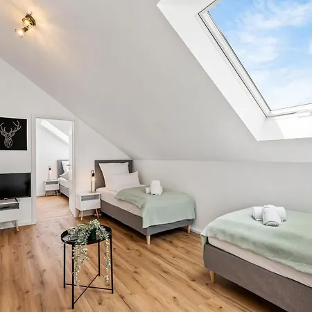 Apartment 5br 10 Beds, Tv&kitchen Bad Friedrichshall